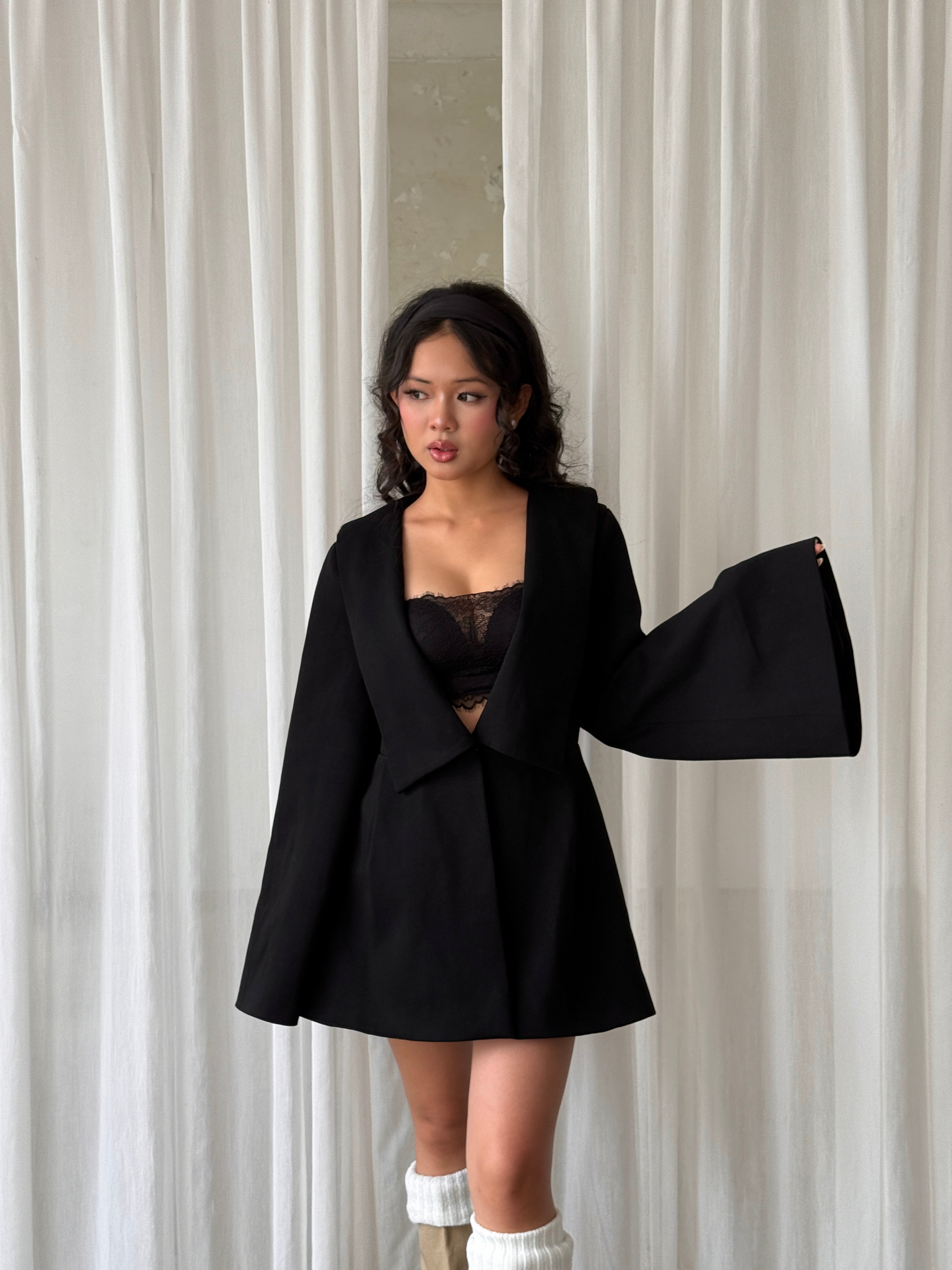 06 Black Blazer Mini