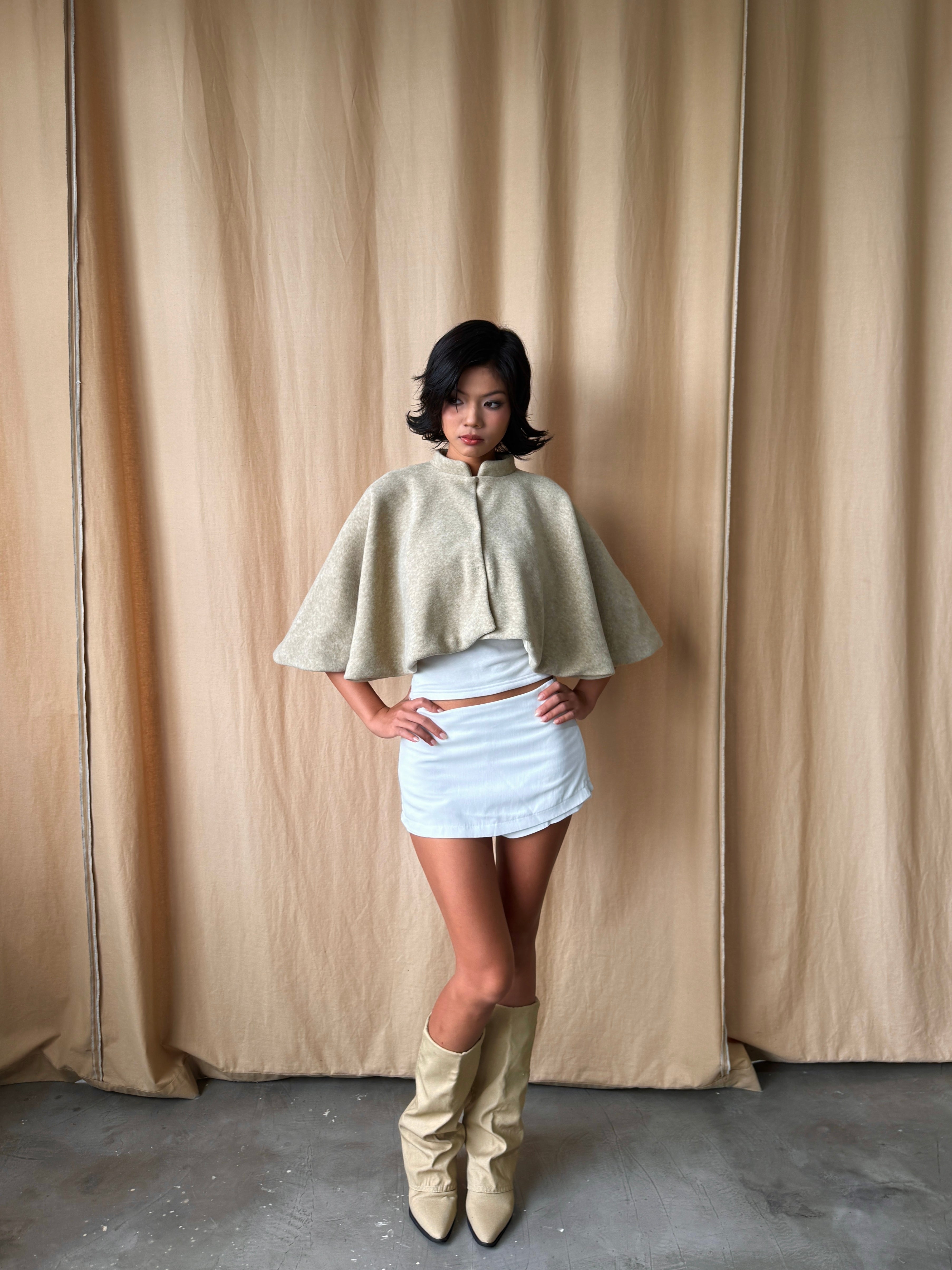 01 Fall Beige Atelier Cape