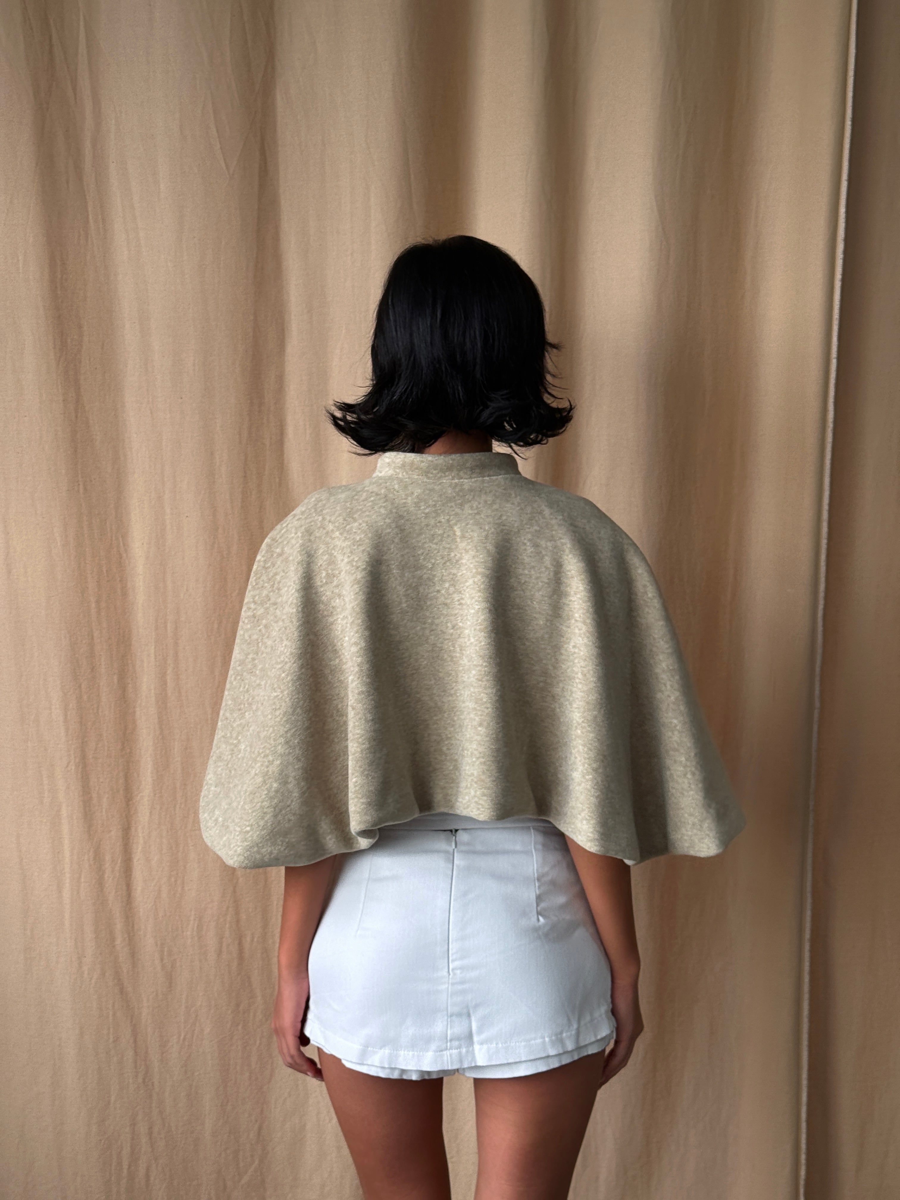 01 Fall Beige Atelier Cape