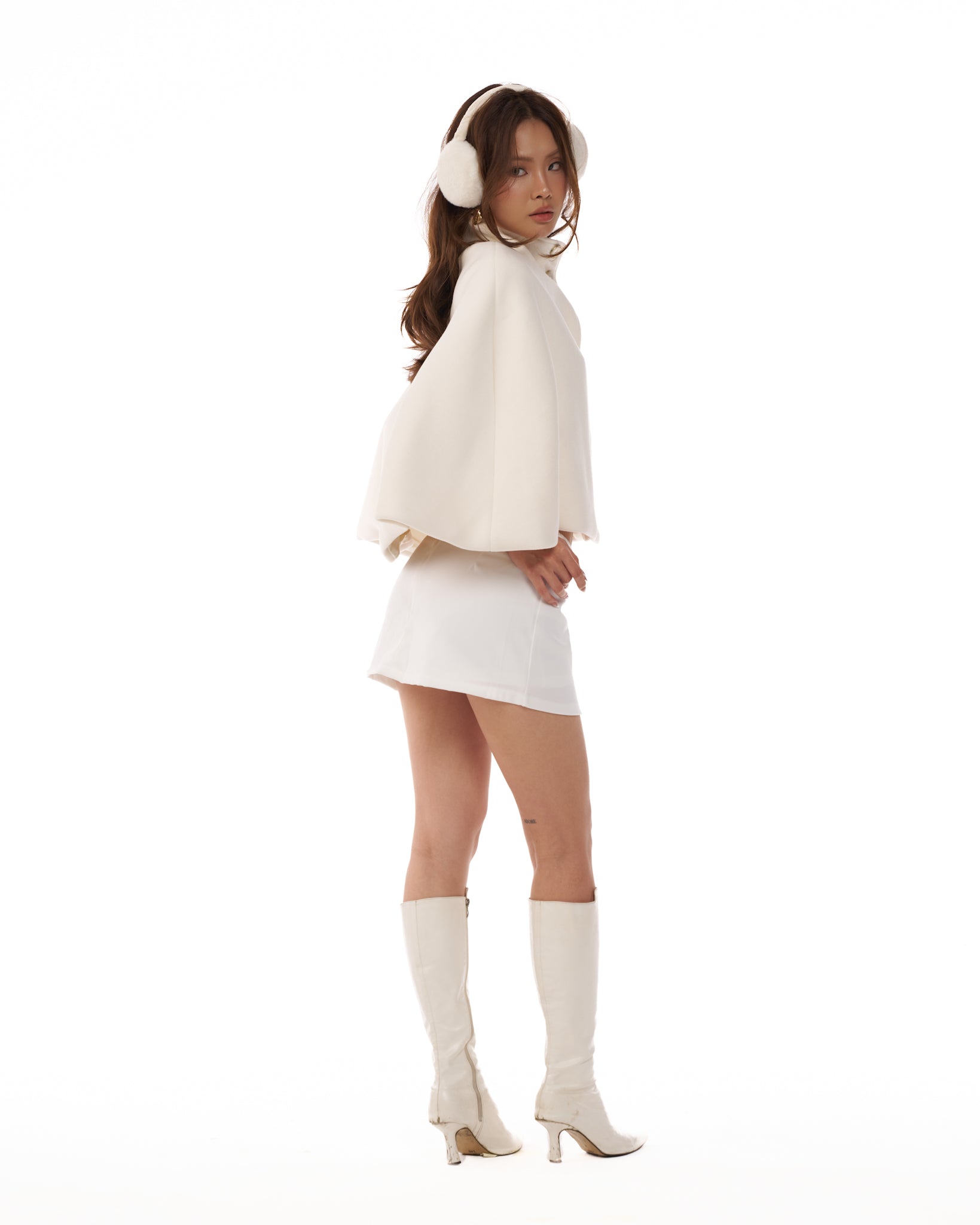 04 Snow Bunny Cape/Poncho