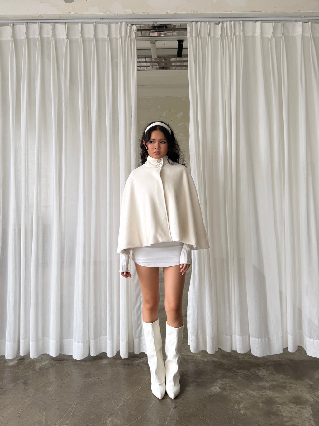 04 Snow Bunny Cape