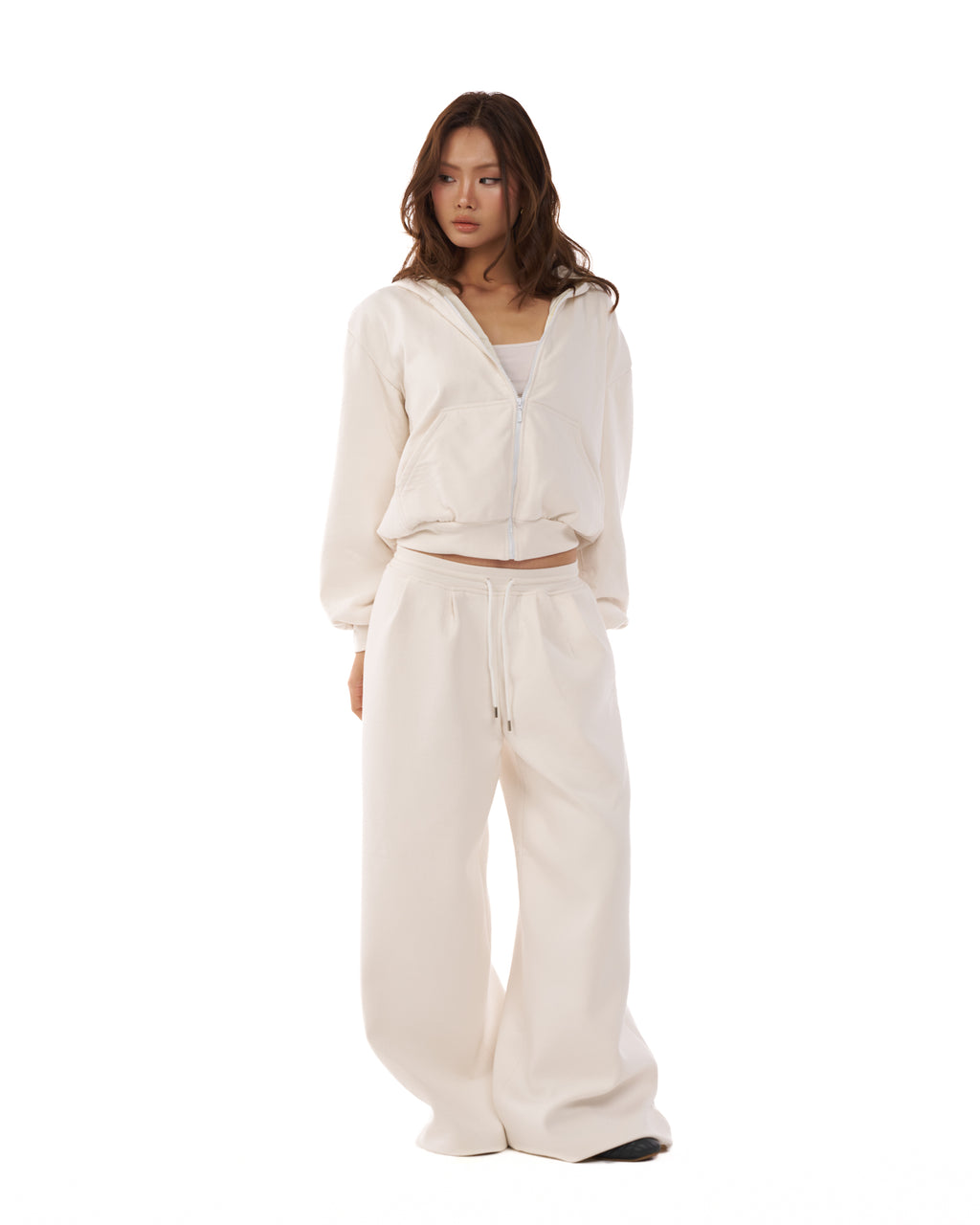 10 Ivory cloud comfort zip up hoodie